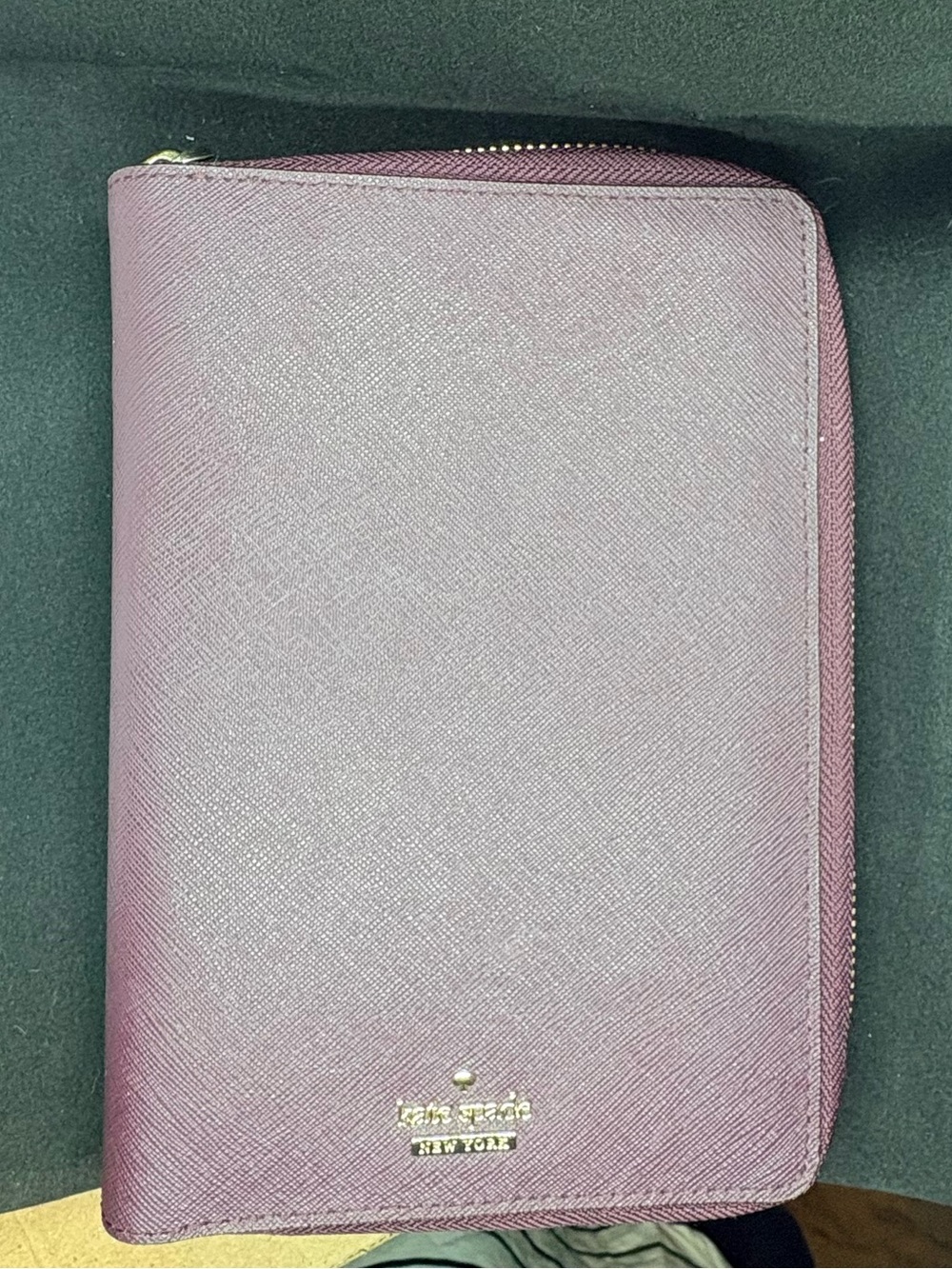 Kate Spade New York Zip Around Personal Planner Organizer - Discontiued